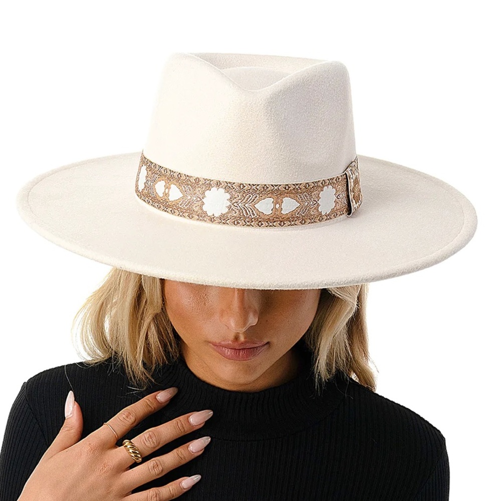 🤍 Marcus Adler Ivory White Felt Fedora Hat NWT